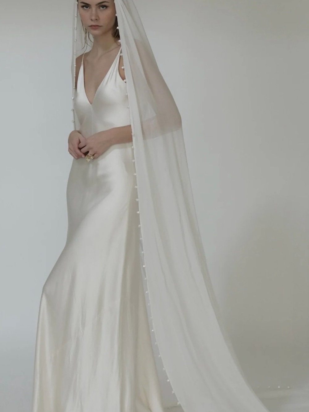 Ingrid Veil - chiffon with pearl details
